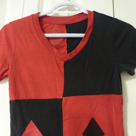 DC Comics red and black Harley Quinn cosplay baby tee - Picture 2 of 5